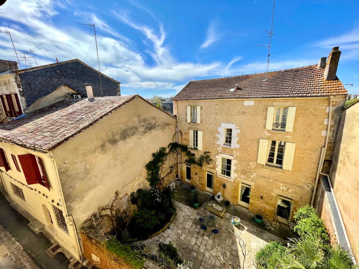 Le Logis Plantagenet Bed & Breakfast Bergerac Bagian luar foto